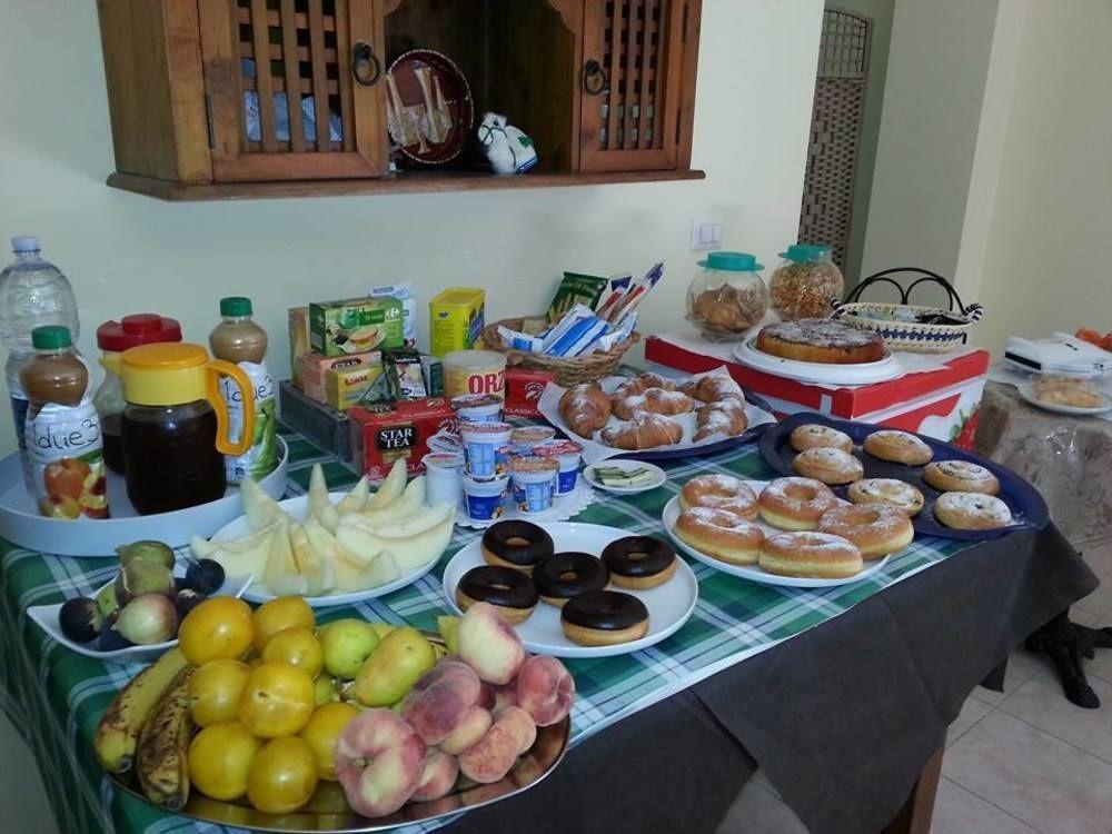 Pia Acomodação com café da manhã  Syracuse